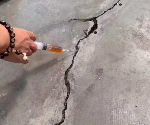 南浔混凝土裂缝修补技术详解​